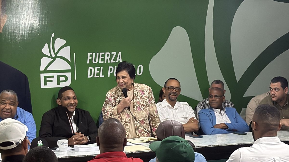 Ligia Amada Melo encabeza importante asamblea de la Fuerza del Pueblo en Higüey