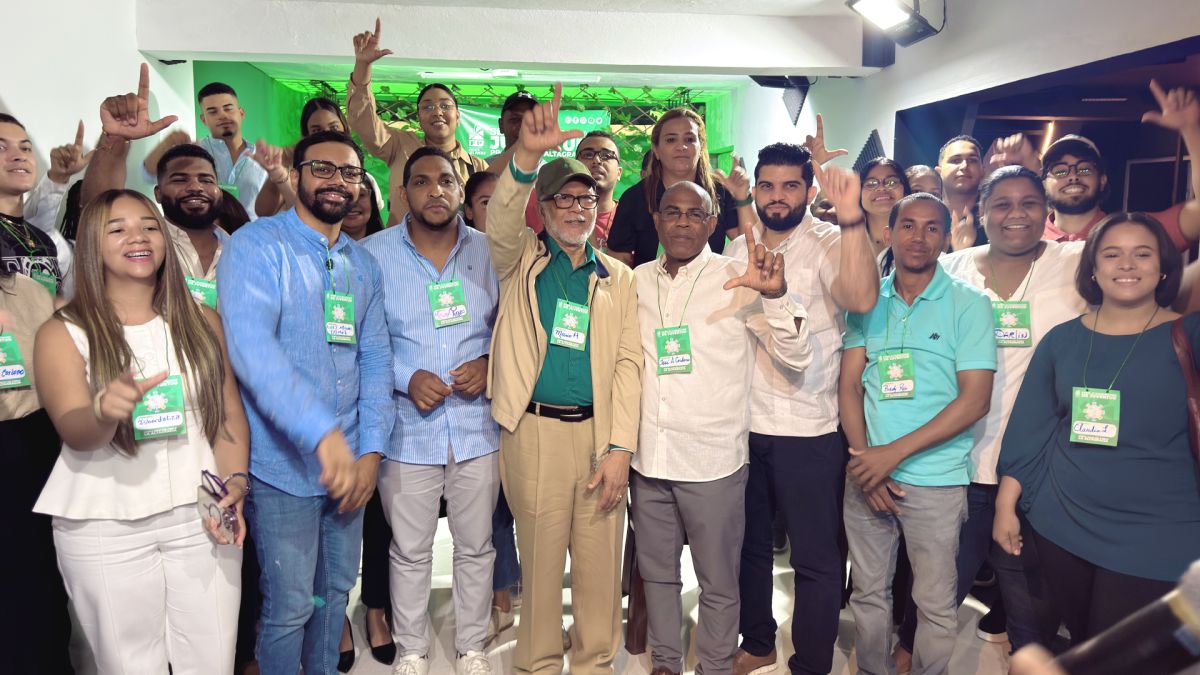Juventud de la Fuerza del Pueblo denuncia el caos del tránsito en La Altagracia y presenta soluciones integrales